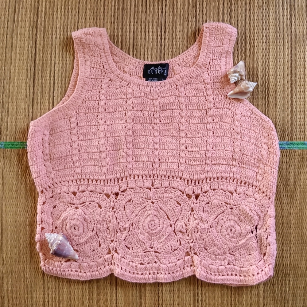 Vintage 80's Boutique Europa Pink Crochet Top